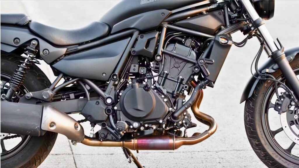 Kawasaki Eliminator bike engine