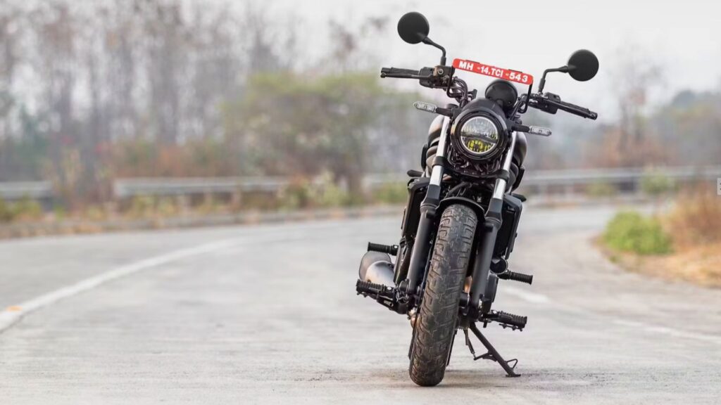 Kawasaki Eliminator bike front view